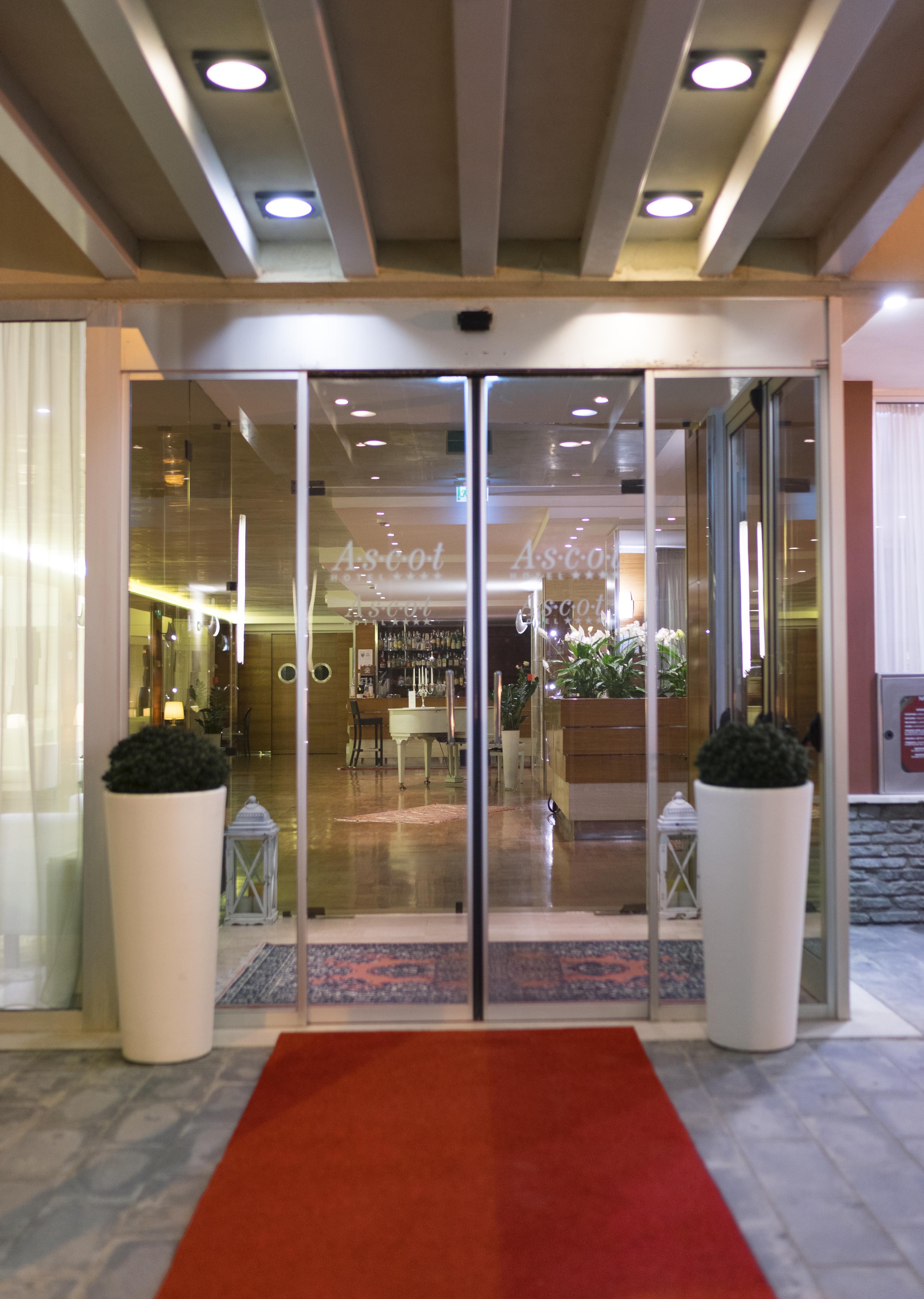 Hotel Ascot & Spa Rimini Exteriör bild