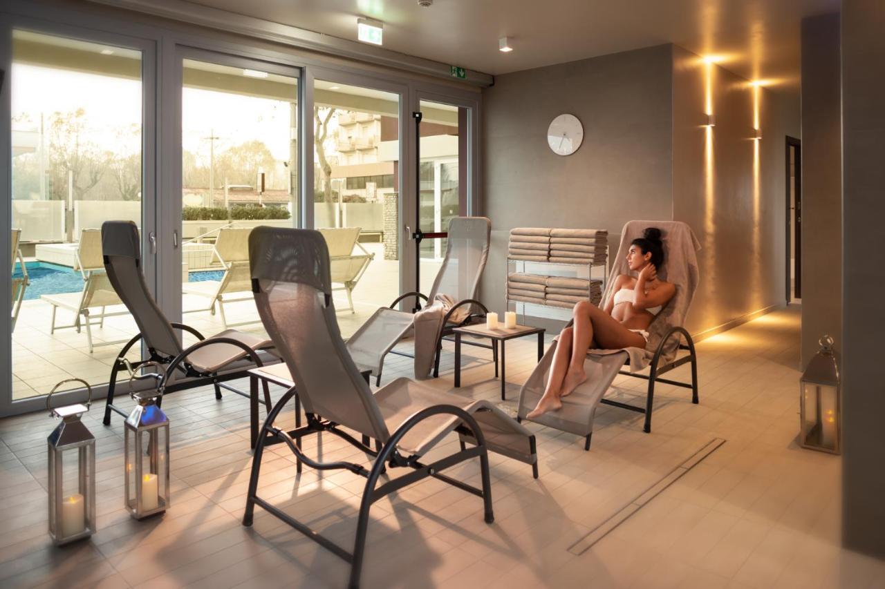 Hotel Ascot & Spa Rimini Exteriör bild